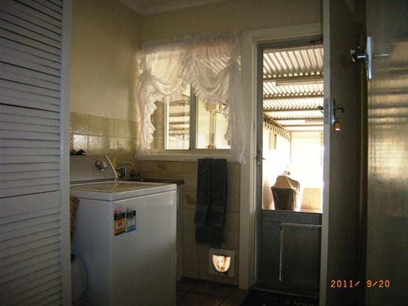 31 Slaughter Street, Three Springs WA 6519