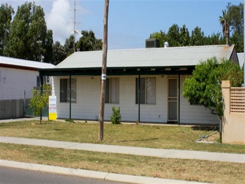 23 Church Street, Dongara WA 6525