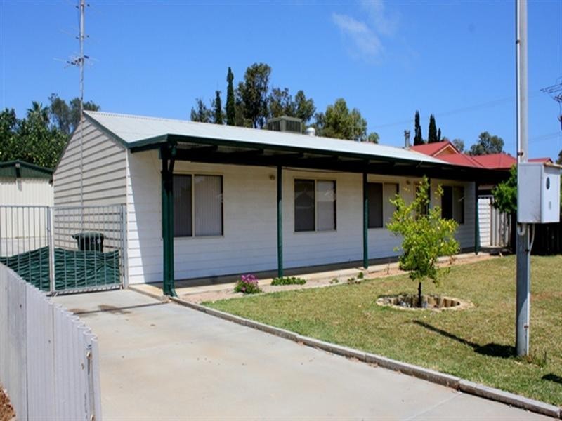 23 Church Street, Dongara WA 6525