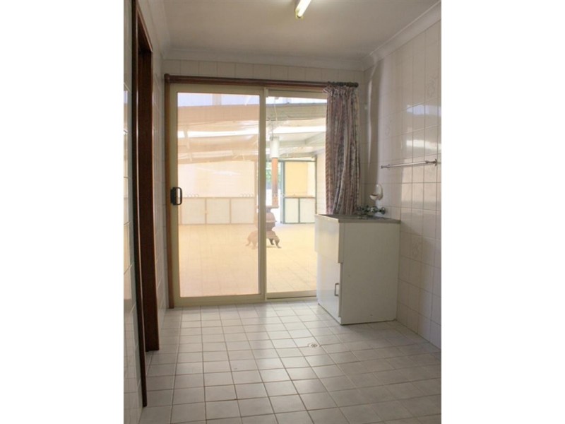 23 Church Street, Dongara WA 6525