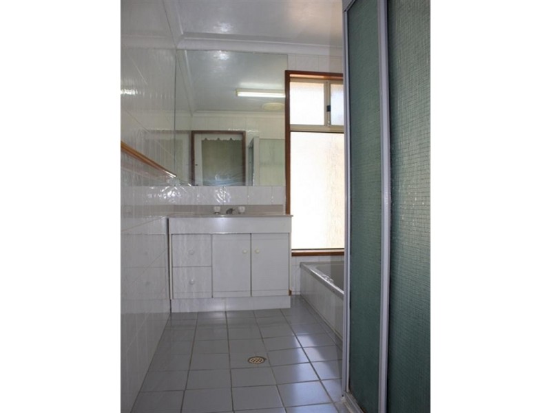 23 Church Street, Dongara WA 6525