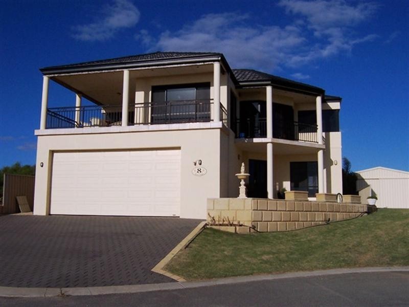 8 Marina Heights, Port Denison WA 6525