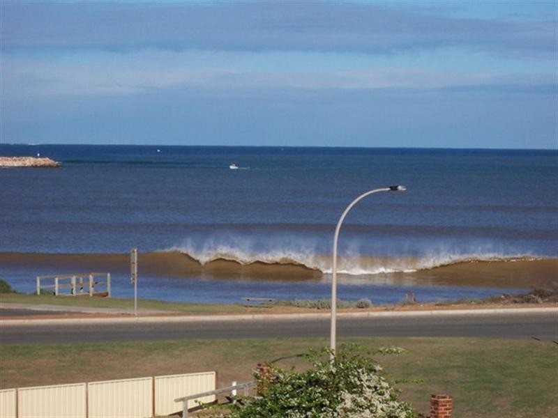 8 Marina Heights, Port Denison WA 6525