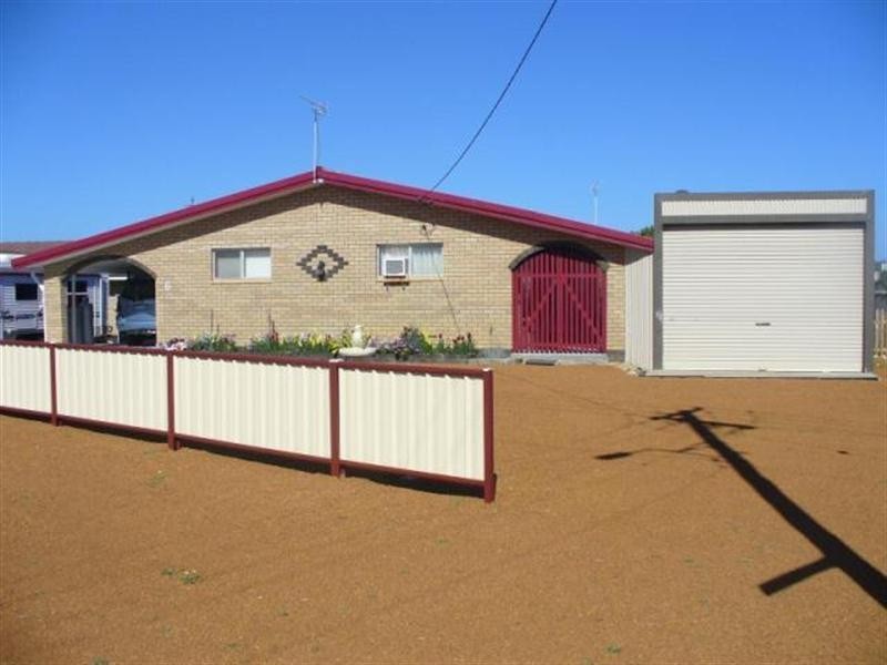 6 Healy Street, Port Denison WA 6525