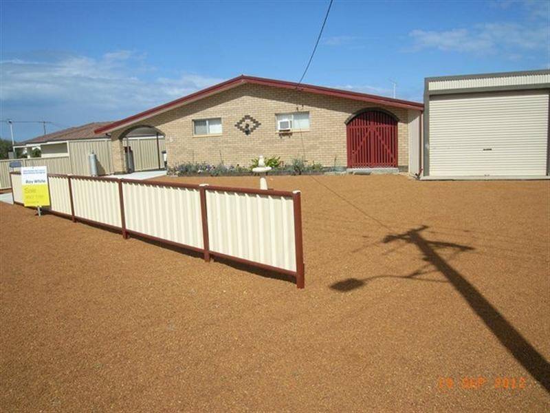 6 Healy Street, Port Denison WA 6525