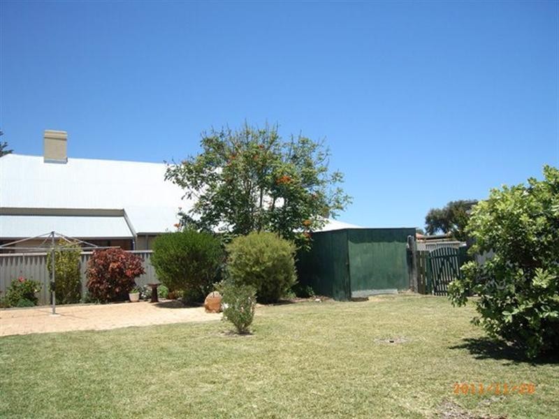 21 Waldeck Street, Dongara WA 6525
