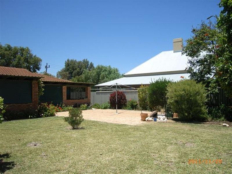 21 Waldeck Street, Dongara WA 6525