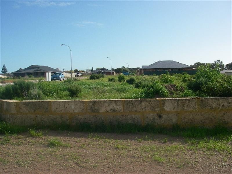 25 Mason Crescent, Port Denison WA 6525