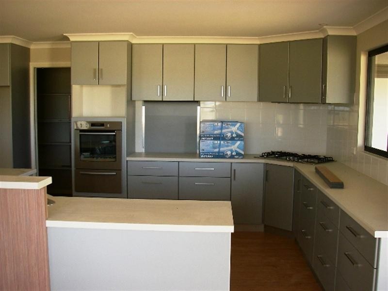 16 Cardwell Gardens, Dongara WA 6525