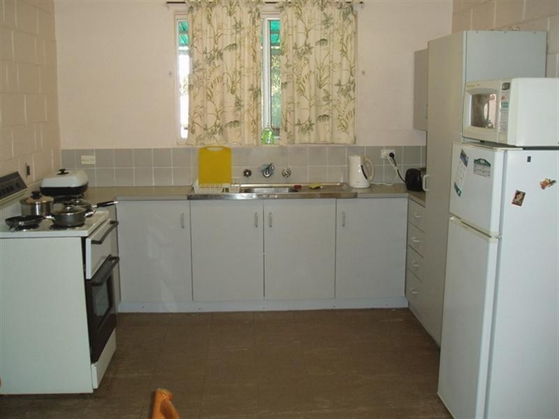 Unit 2/183 Point Leander Drive, Port Denison WA 6525