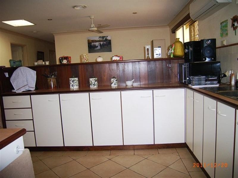 22 Tulloch Drive, Dongara WA 6525