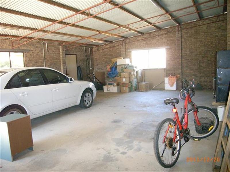 22 Tulloch Drive, Dongara WA 6525