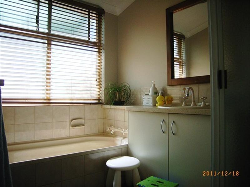 31 Church Street, Dongara WA 6525