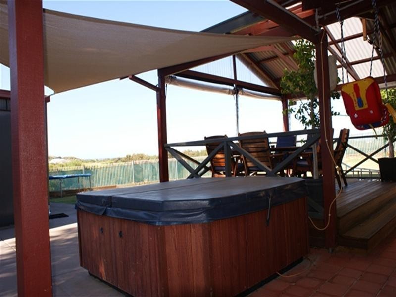 31 Church Street, Dongara WA 6525