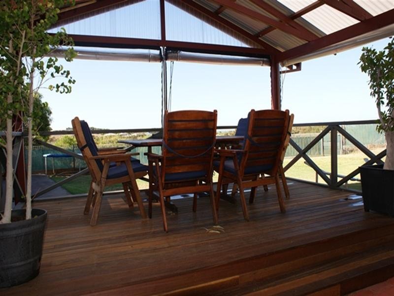 31 Church Street, Dongara WA 6525