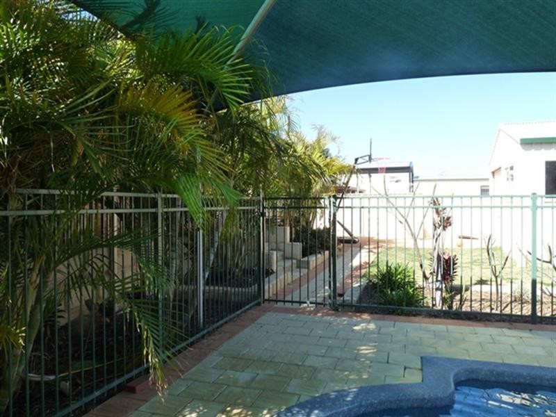 15 Mitchell Heights, Dongara WA 6525