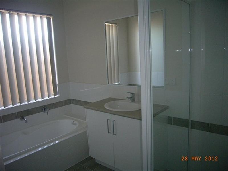 41 Premier Circle, Dongara WA 6525