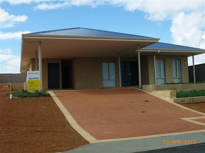41 Premier Circle, Dongara WA 6525