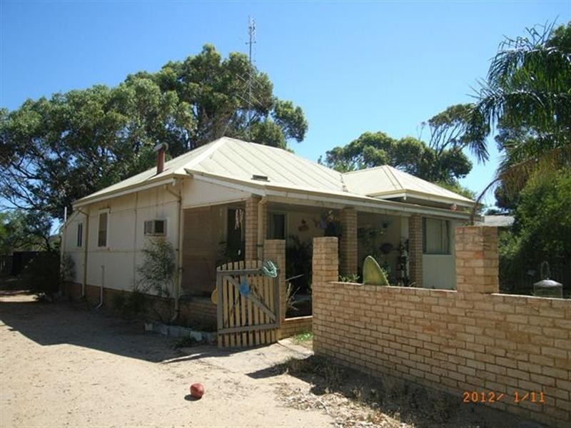 9 Dawson Avenue, Port Denison WA 6525