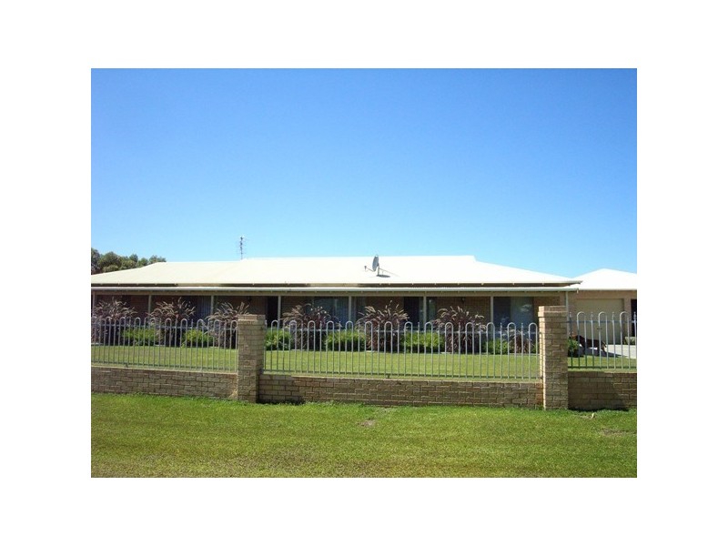 21 Philby Road, Dongara WA 6525