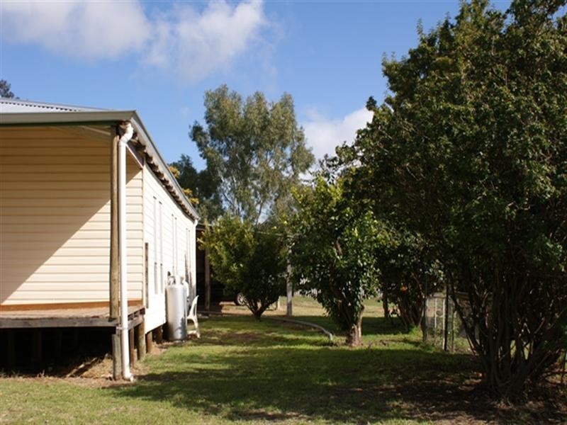 13-15 Victoria Road, Mingenew WA 6522