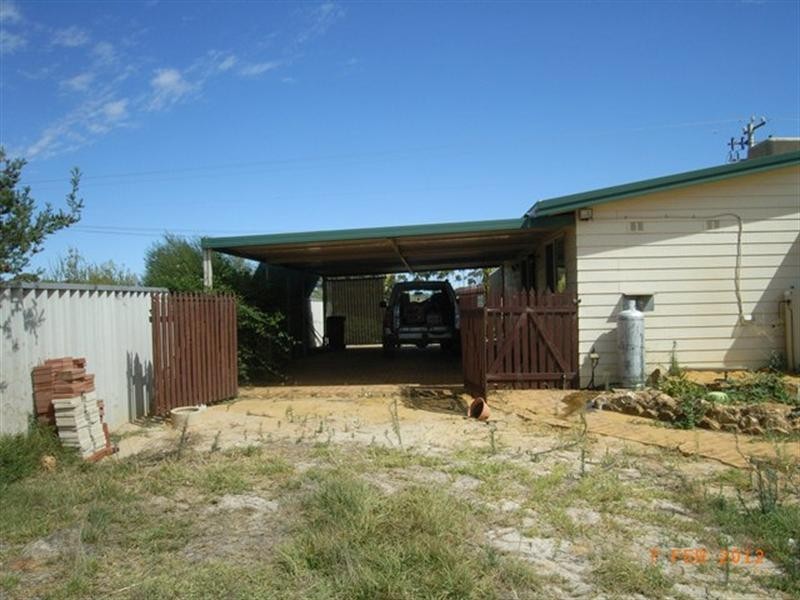 15 Gooch Street, Three Springs WA 6519