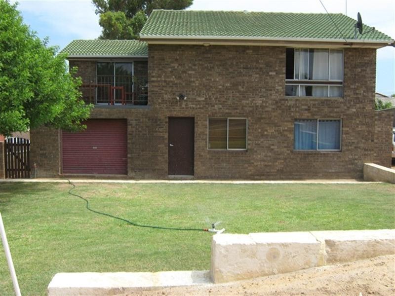 12 Downes Way, Port Denison WA 6525