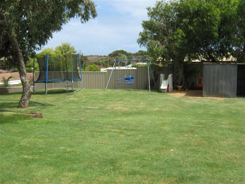 12 Downes Way, Port Denison WA 6525