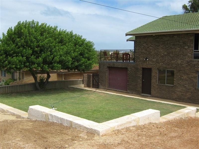 12 Downes Way, Port Denison WA 6525