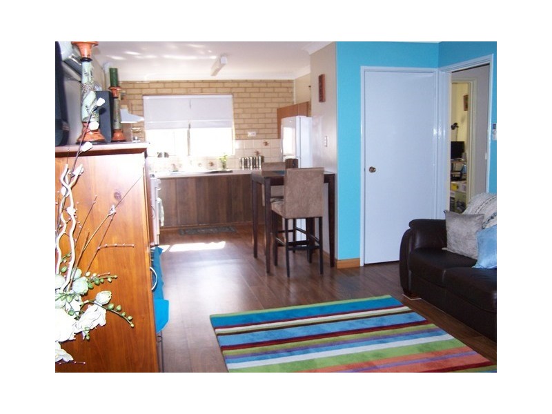 7/213 Point Leander Drive, Port Denison WA 6525
