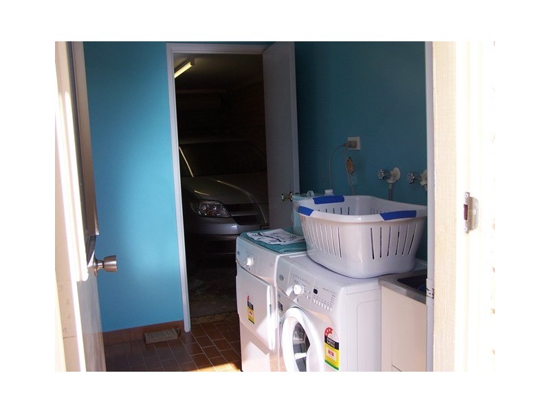 7/213 Point Leander Drive, Port Denison WA 6525