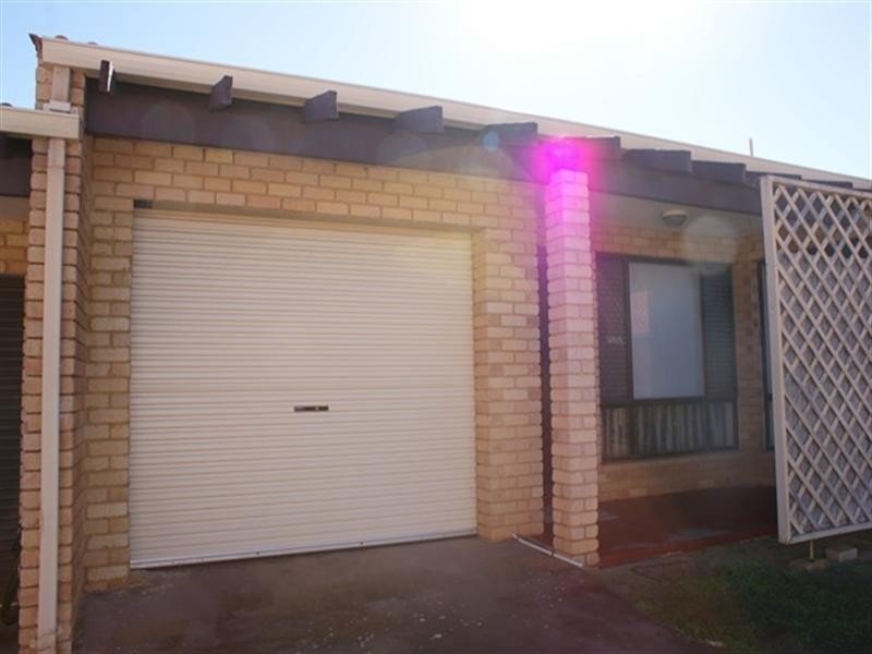 7/213 Point Leander Drive, Port Denison WA 6525
