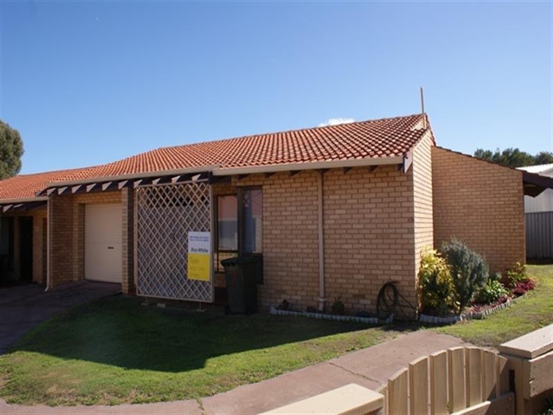 7/213 Point Leander Drive, Port Denison WA 6525