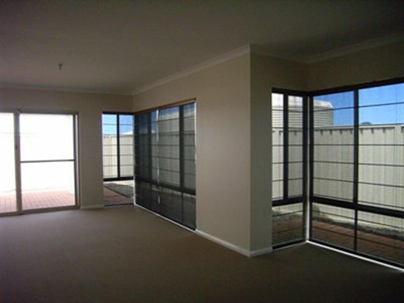 14 Damia Circle, Port Denison WA 6525