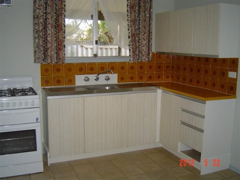 8A Criddle Street, Dongara WA 6525