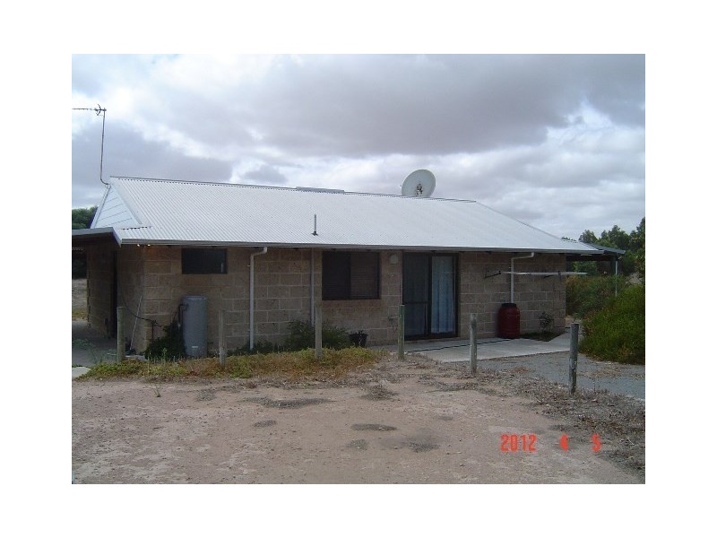25 Honeymyrtle, Dongara WA 6525