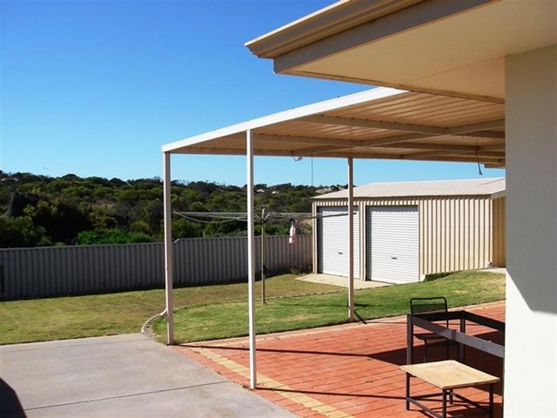 10 Searipple Avenue, Port Denison WA 6525