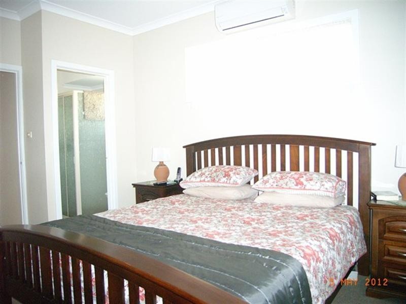 10 Searipple Avenue, Port Denison WA 6525