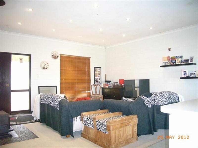 12 Bartlett Place, Port Denison WA 6525