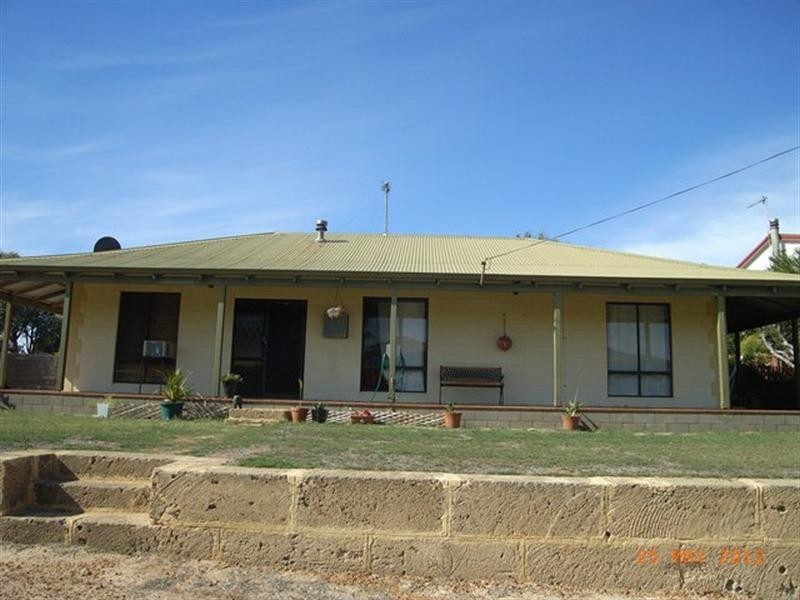 12 Bartlett Place, Port Denison WA 6525
