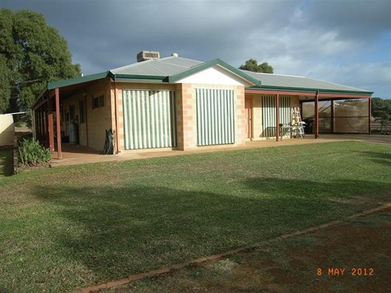 22 Bonniefield East Road, Dongara WA 6525