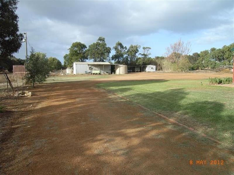 22 Bonniefield East Road, Dongara WA 6525