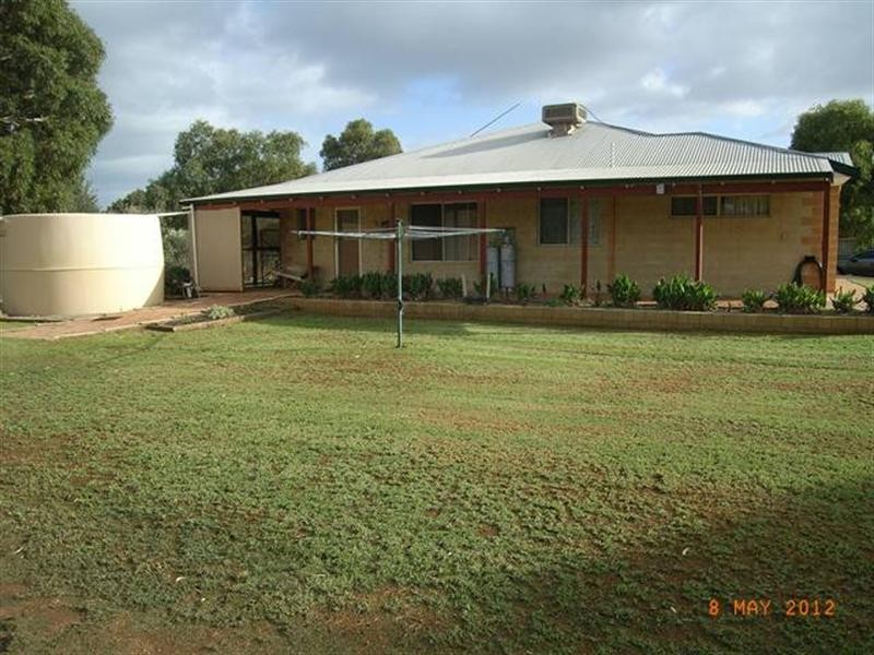 22 Bonniefield East Road, Dongara WA 6525