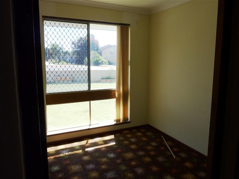 12 Dodd Street, Dongara WA 6525