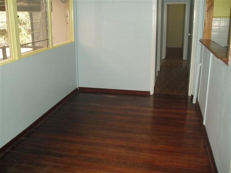 32 Dodd Street, Dongara WA 6525