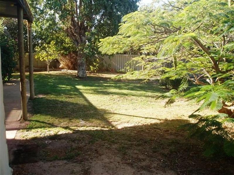 32 Dodd Street, Dongara WA 6525