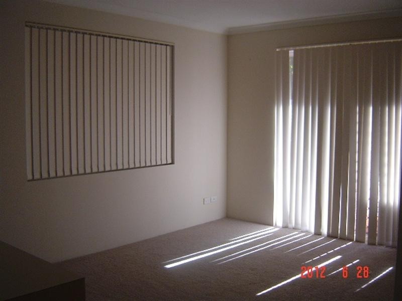 4/14 HOSKEN, Dongara WA 6525