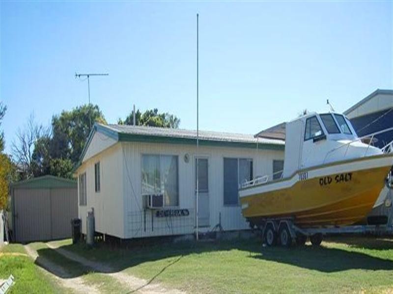 18 Whelan Street, Port Denison WA 6525