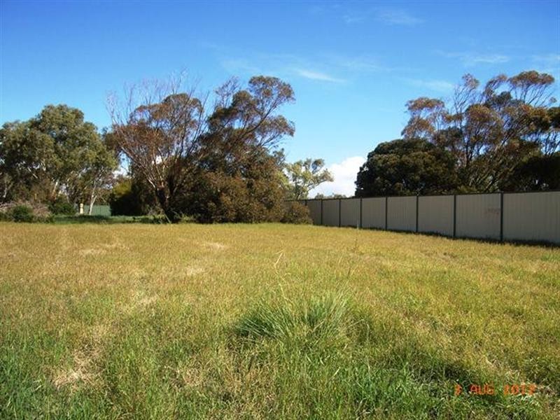 10 Bayliss Road, Dongara WA 6525