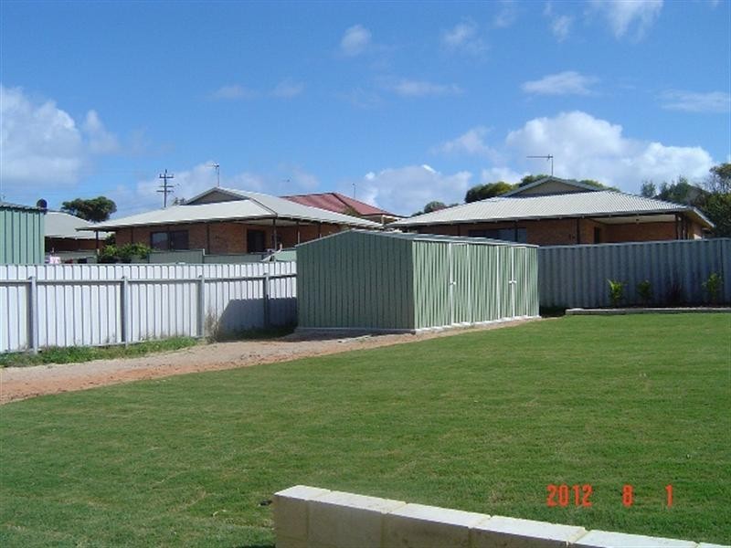 235 Point Leander Drive, Port Denison WA 6525